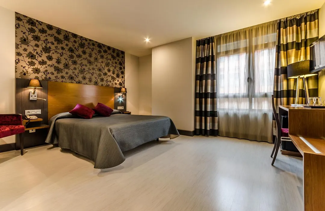 Hotel Regio Cádiz-1